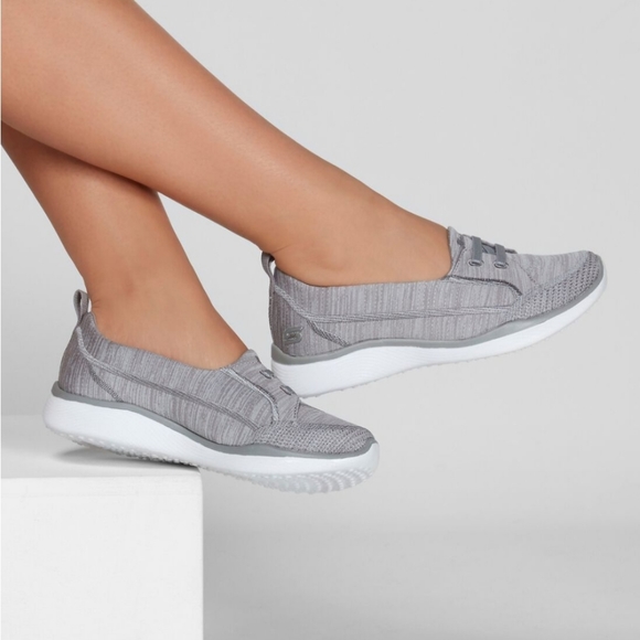 Skechers - Picture 1 of 3